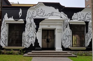 cool architecture on ave de la paz