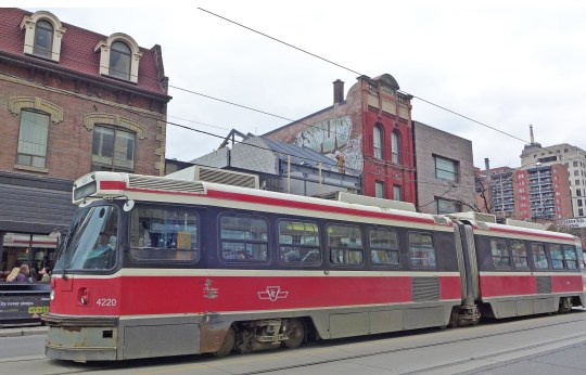 toronto-iconic-streetcar